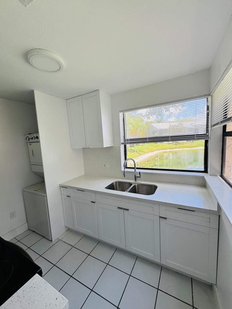 2 bedroom Condominium at 1021 Adams Avenue 1021f, Lakeshore Condo #2, Homestead — photo 5