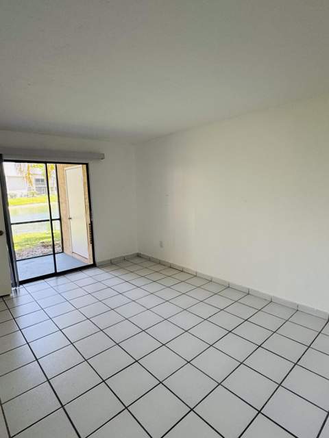 1021 Adams Avenue 1021f, Homestead FL - photo 8 of 23