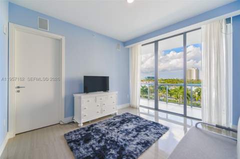 3250 NE 188th St 404, Aventura FL - photo 18 of 47