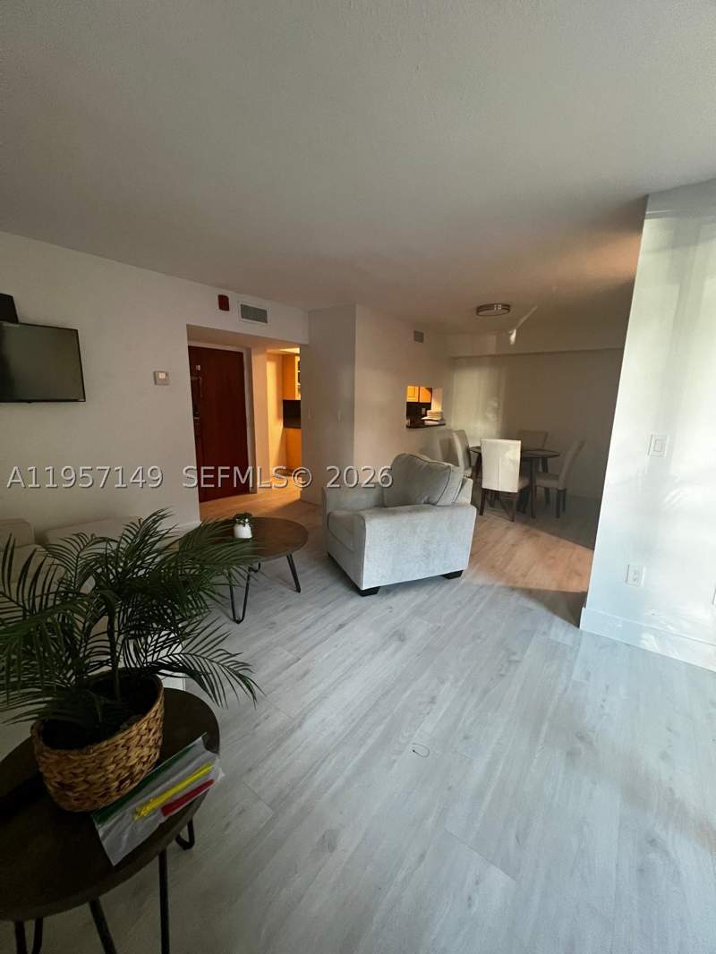 2 bedroom Condominium at 11750 SW 18th St 125-1, International Park I Cond, Miami — photo 2