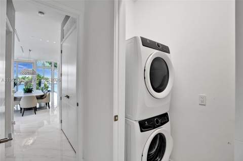 3750 Yacht Club Dr Th1, Aventura FL - photo 22 of 85