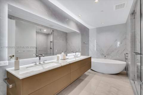 18501 Collins Ave 704, Sunny Isles Beach FL - photo 16 of 36