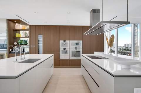 18501 Collins Ave 704, Sunny Isles Beach FL - photo 7 of 36