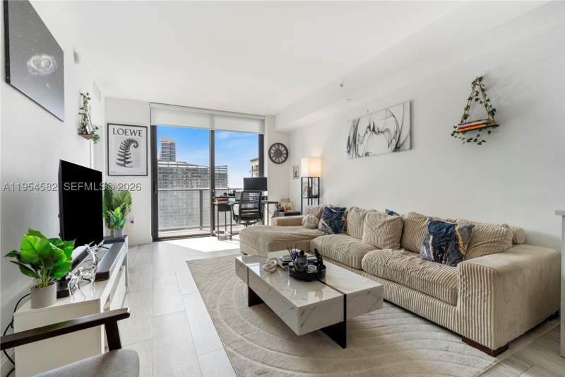 1 bedroom Condominium at 55 SW 9th St 3005, Brickell Heights West Con, Miami — photo 3