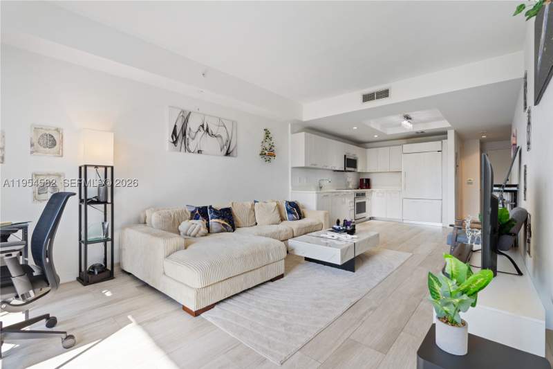 1 bedroom Condominium at 55 SW 9th St 3005, Brickell Heights West Con, Miami — photo 5