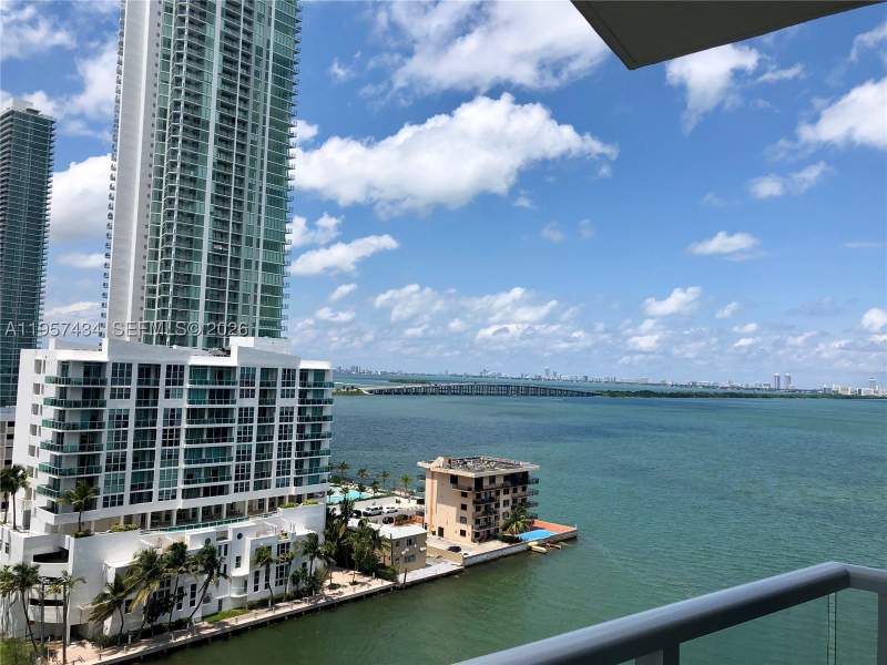 2 bedroom Condominium at 601 NE 27th St 801, The Crimson Condominium, Miami — photo 2