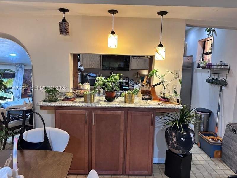 2 bedroom Condominium at 2480 W 67th Pl 23-12, Lago Grande Two C Condo, Hialeah — photo 4