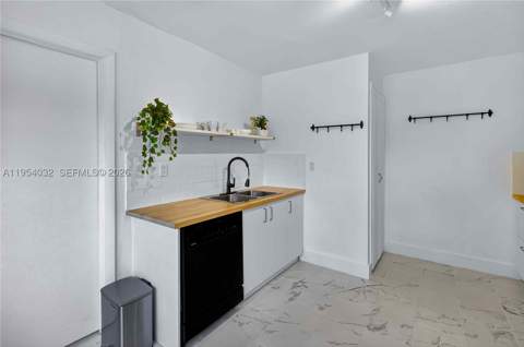 2399 SW 26th Ln, Miami FL - photo 15 of 43