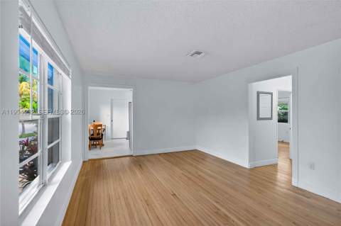 2399 SW 26th Ln, Miami FL - photo 7 of 43