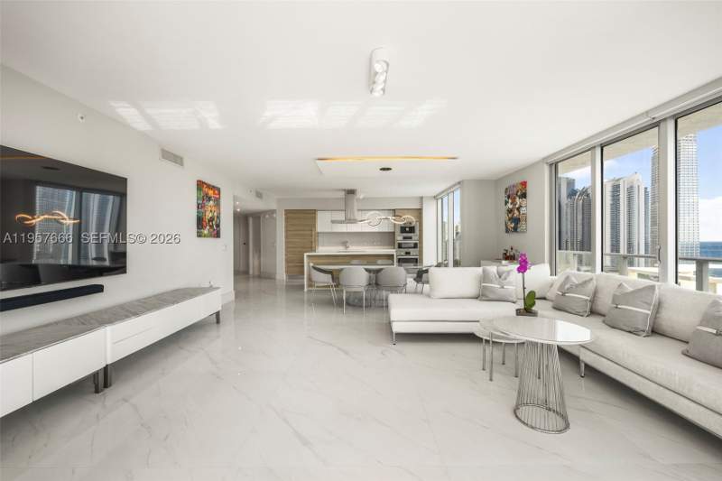 3 bedroom Condominium at 300 Sunny Isles Blvd 4-2202, Parque Towers Condo, Sunny Isles Beach — photo 3