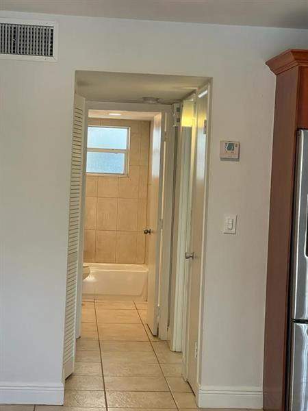 7851 Dunham Boulevard 4, Miami FL - photo 6 of 13