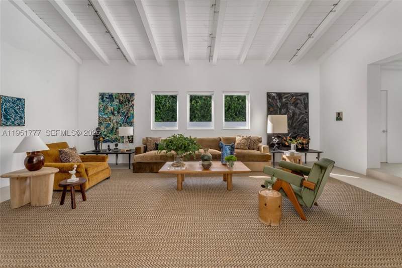 3 bedroom SingleFamilyResidence at 3325 Pine Tree Dr, Flamingo Terrace Sub, Miami Beach — photo 3