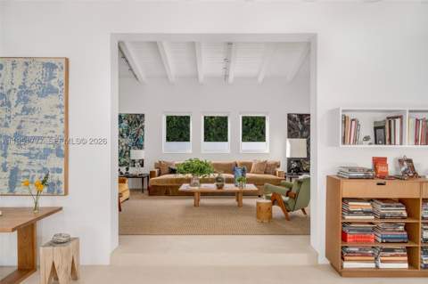 3325 Pine Tree Dr, Miami Beach FL - photo 8 of 23