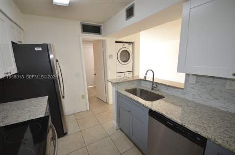 15201 SW 80th St 207, Miami FL - photo 15 of 19