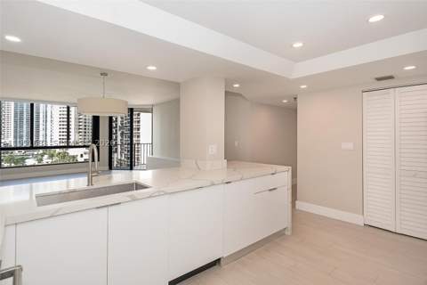 520 Brickell Key Dr A1010, Miami FL - photo 20 of 42