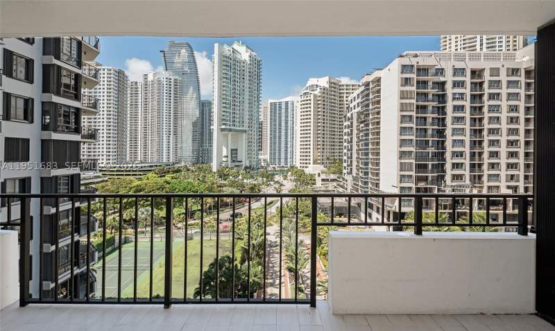 2 bedroom Condominium at 520 Brickell Key Dr A1010, Brickell Key One Condo, Miami — photo 4