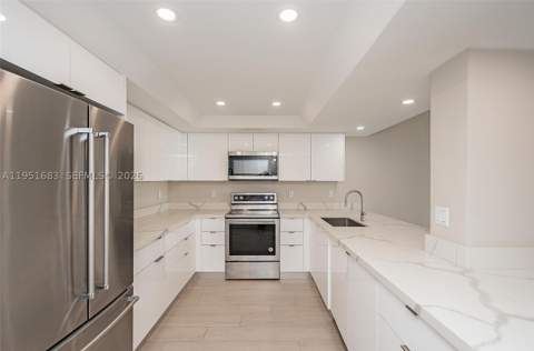 520 Brickell Key Dr A1010, Miami FL - photo 6 of 42