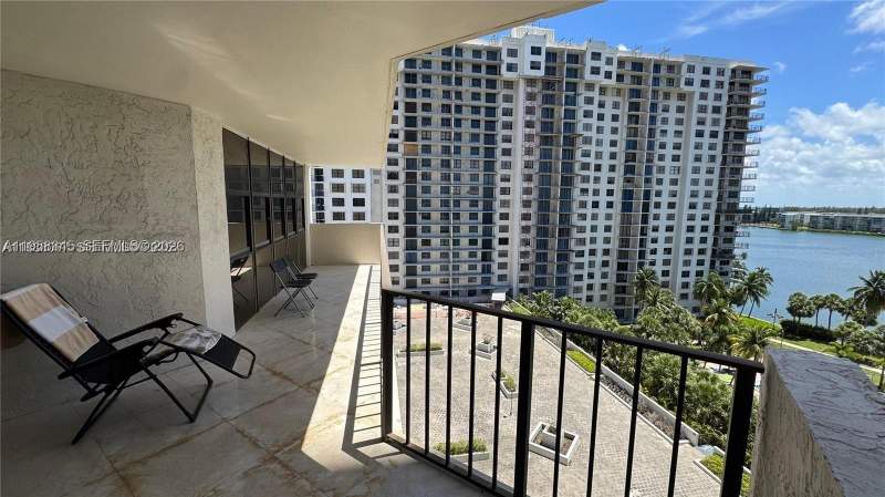 3 bedroom Condominium at 18181 NE 31st Ct 1009, Tower At Biscayne Cove Co, Aventura — photo 5