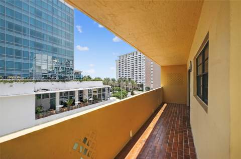 2924 Collins Avenue 501, Miami Beach FL - photo 7 of 54