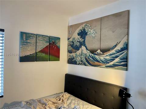 2463 Pine Tree Dr 4, Miami Beach FL - photo 13 of 17