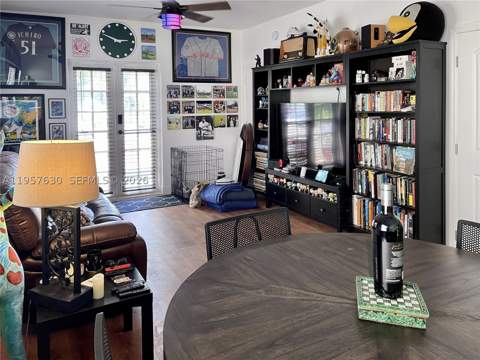 2463 Pine Tree Dr 4, Miami Beach FL - photo 14 of 17