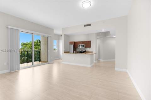 20000 E Country Club Dr 402, Aventura FL - photo 6 of 37