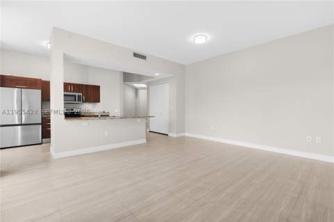 20000 E Country Club Dr 402, Aventura FL - photo 7 of 37