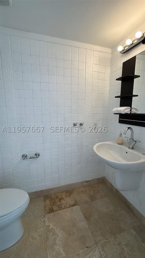 41 SE 5th St 2004, Miami FL - photo 18 of 19