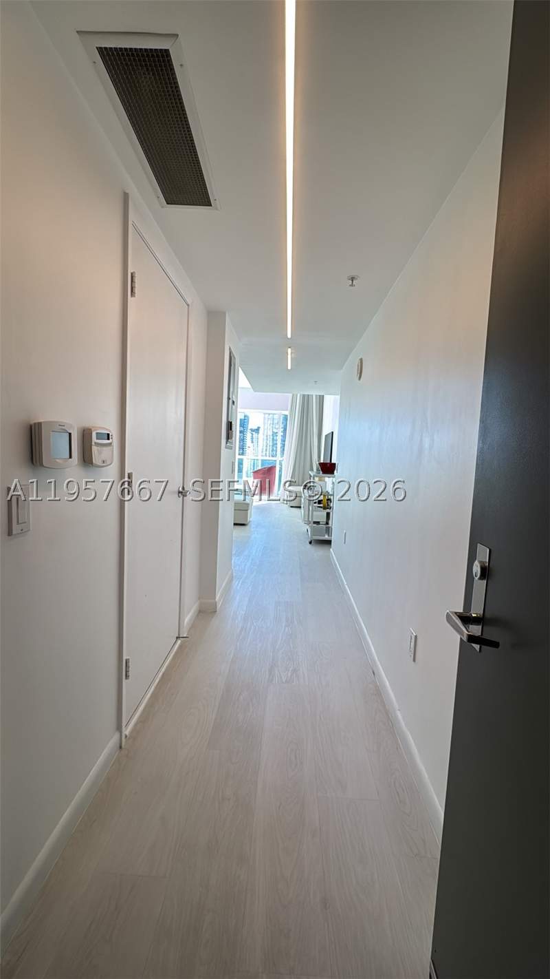 1 bedroom Condominium at 41 SE 5th St 2004, Brickell On The River S T, Miami — photo 5