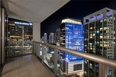 485 Brickell Ave 3208, Miami FL - photo 13 of 29