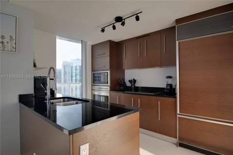 485 Brickell Ave 3208, Miami FL - photo 16 of 29