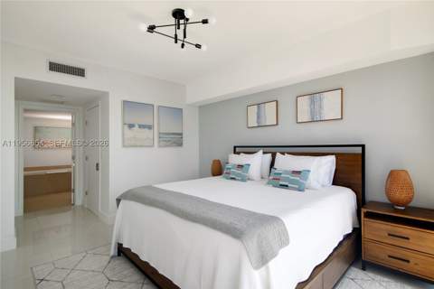 485 Brickell Ave 3208, Miami FL - photo 19 of 29