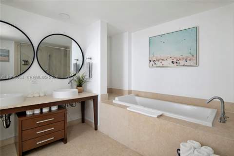 485 Brickell Ave 3208, Miami FL - photo 21 of 29