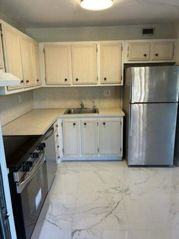 661 NE 195th Street 314, Miami FL - photo 21 of 30