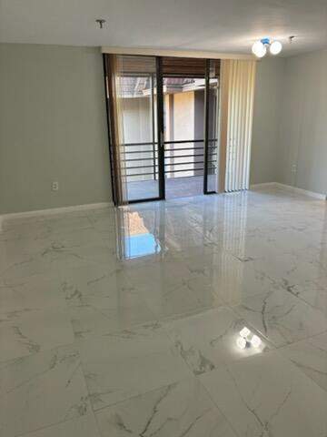661 NE 195th Street 314, Miami FL - photo 24 of 30