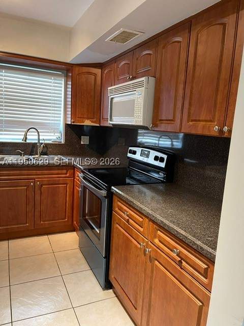 2 bedroom Condominium at 7670 SW 82nd St H113, Village At Dadeland Condo, Miami — photo 5