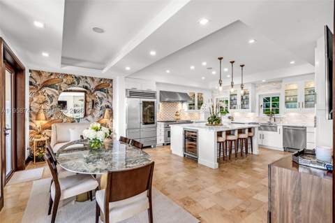 1398 Bay Dr, Miami Beach FL - photo 13 of 37