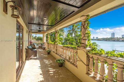 1398 Bay Dr, Miami Beach FL - photo 18 of 37