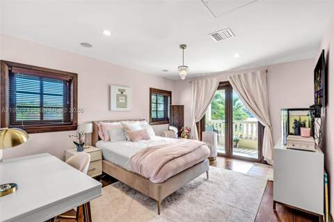 1398 Bay Dr, Miami Beach FL - photo 20 of 37