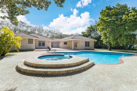 7821 SW 129th Ter, Pinecrest FL - photo 17 of 38