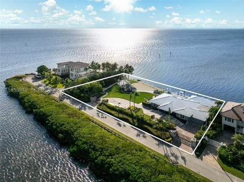 720 Lugo Ave, Coral Gables FL - photo 10 of 73