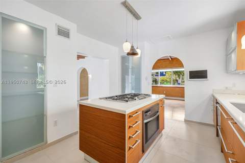 1643 Nethia Dr, Miami FL - photo 13 of 36