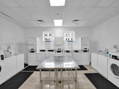1228 West Ave 1415, Miami Beach FL - photo 17 of 31