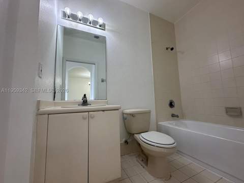 1661 SE 29th Ct 104, Homestead FL - photo 18 of 22