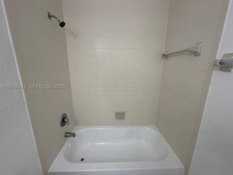 1661 SE 29th Ct 104, Homestead FL - photo 19 of 22