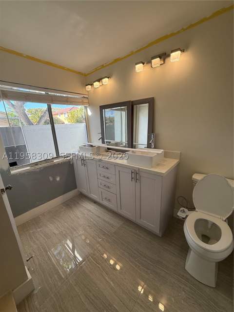 18237 NW 61st Pl, Hialeah FL - photo 12 of 16
