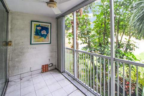942 NE 199th St 2F, Miami FL - photo 14 of 22