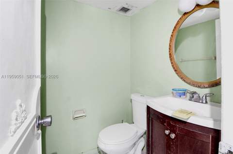942 NE 199th St 2F, Miami FL - photo 7 of 22
