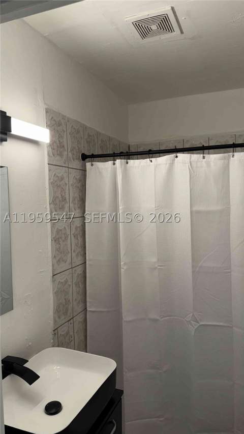 16221 E Bunche Park Dr, Miami Gardens FL - photo 11 of 27