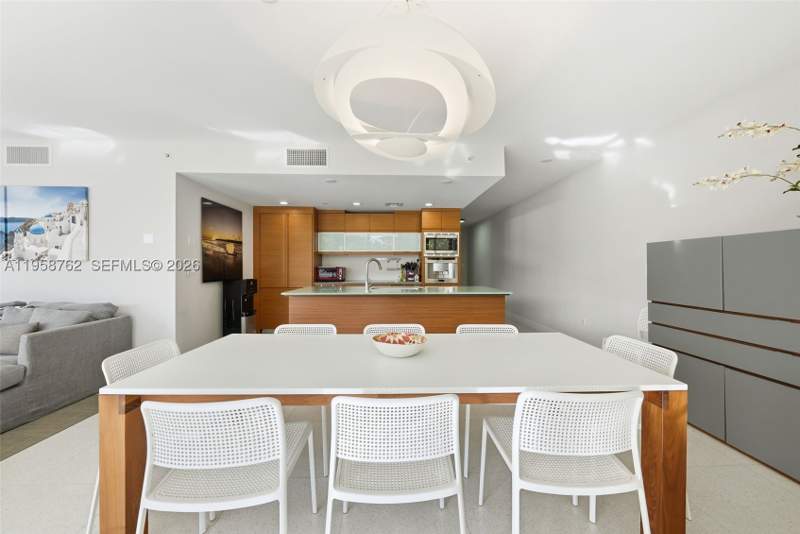 3 bedroom Condominium at 5875 Collins Ave 502, Mei Condo, Miami Beach — photo 3
